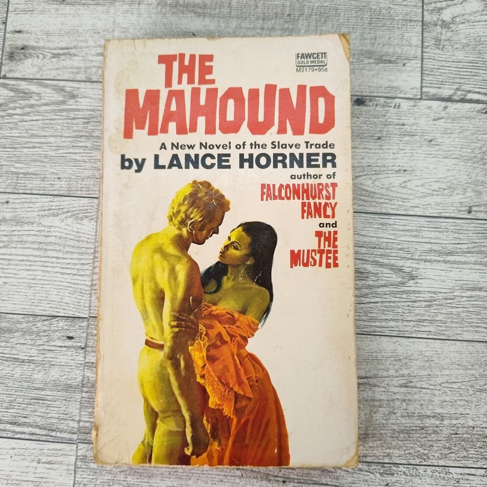 The Manhound Lance Horner 1969 Fawcett Gold Medal Vintage Pulp Fiction Paperback
